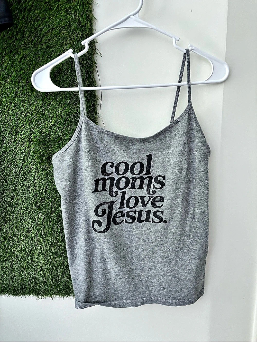 Aéropostale Favorite Cami Graphic Cami in Gray Like New